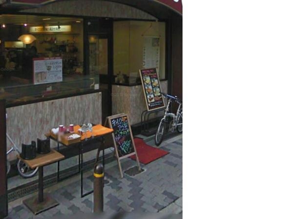 大阪市内のカフェに防犯カメラを2台設置